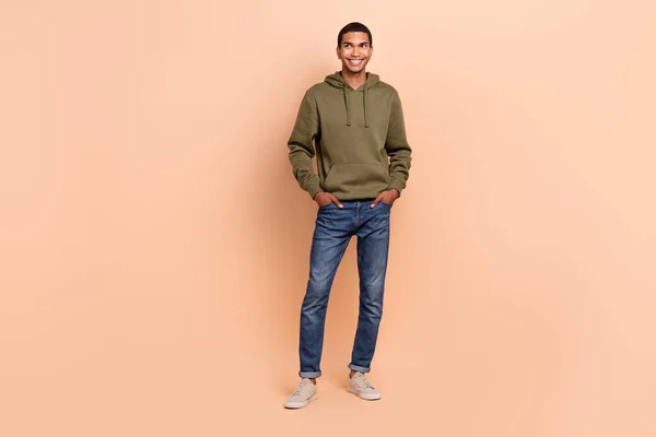 Full Length Photo Attractive Man Wear Khaki Stylish Clothes Look — Stockfoto