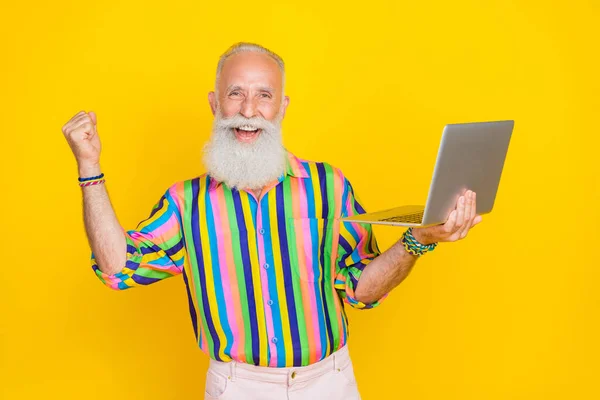 Portrait Positive Successful Old Man Long Beard Wear Colorful Shirt — Photo
