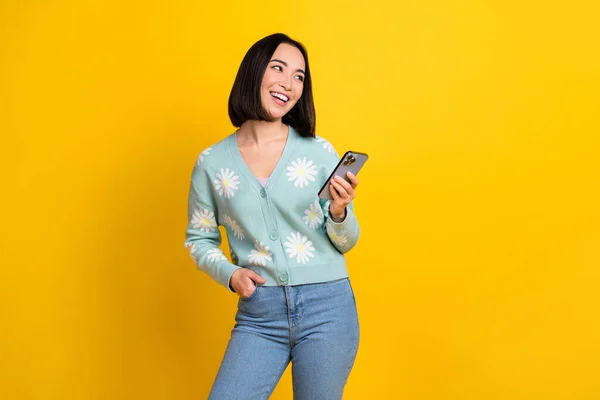 Photo Satisfied Woman Bob Hairdo Dressed Blue Pullover Hold Phone — Photo