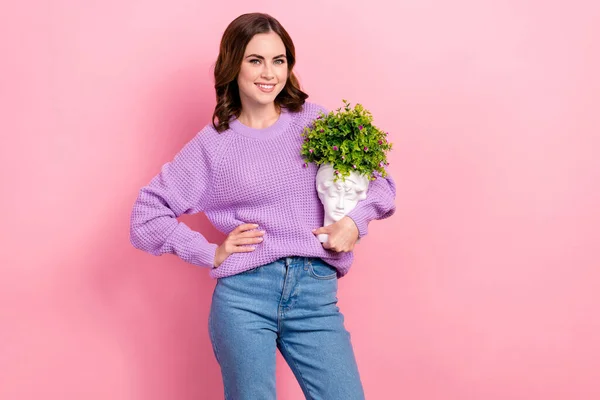 Photo Funky Cheerful Girl Dressed Purple Pullover Holding Head Plant — Foto de Stock