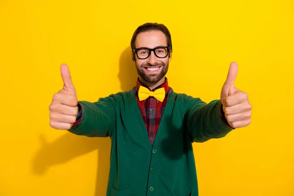 Photo Young Nice Guy Spectacles Showing Double Thumb Good Quality — Fotografia de Stock