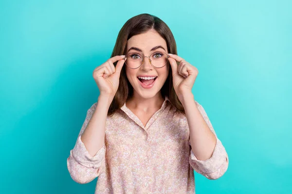 Photo Impressed Cute Girl Dressed Pink Shirt Open Mouth Hands — Stockfoto