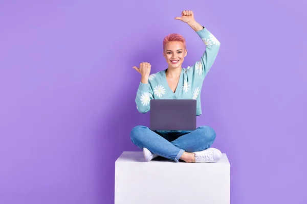 Full Body Size Photo Worker Pink Hair Girl Hipster Use — Stockfoto