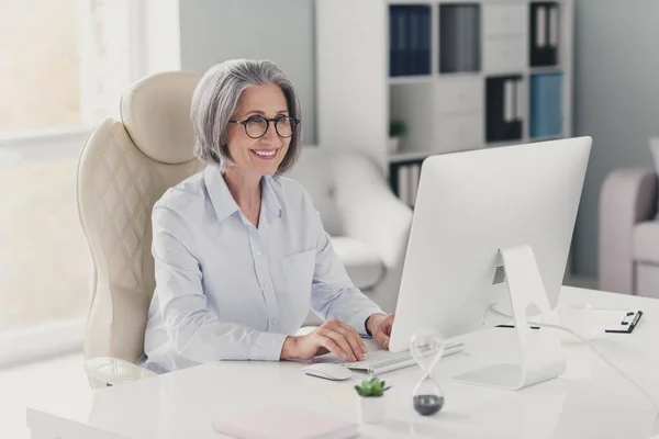 Photo Busy Happy Lady Wear White Shirt Eyeglasses Looking New — Stockfoto