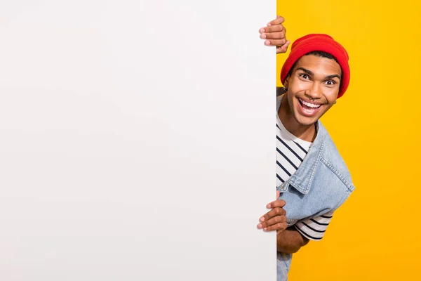 Photo Funky Positive Man Banner Trendy Outfit Showing Empty Space — Stockfoto