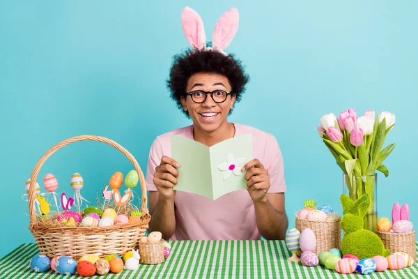 Photo Advertisement Celebrate Easter Spring Holiday Concept Young Guy Wear — ストック写真