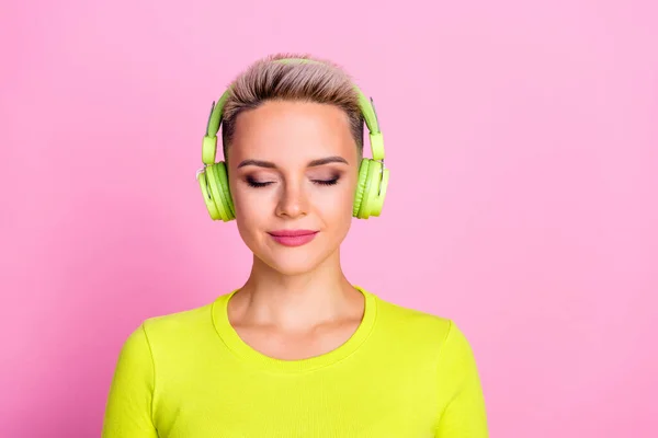 Portrait Lovely Cute Girl Closed Eyes Enjoy Listen Favorite Music — Stockfoto
