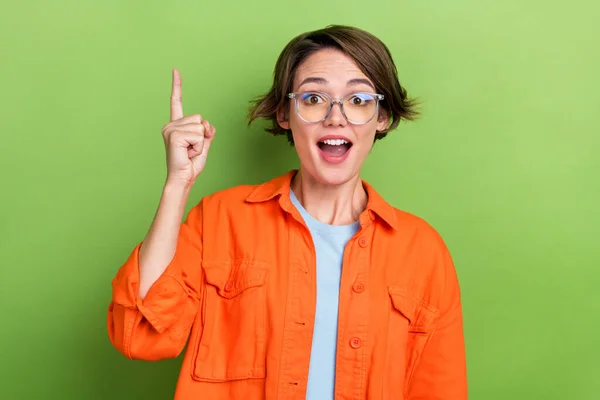 Photo Excited Charming Woman Wear Denim Jacket Spectacles Rising Finger — ストック写真