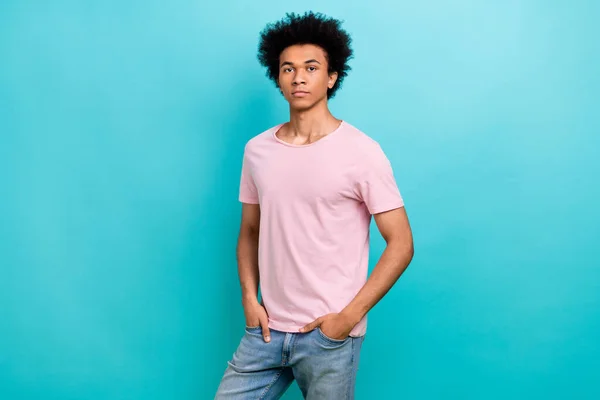 Photo Serious Confident Man Wear Pink Shirt Smiling Arms Pockets — Stockfoto