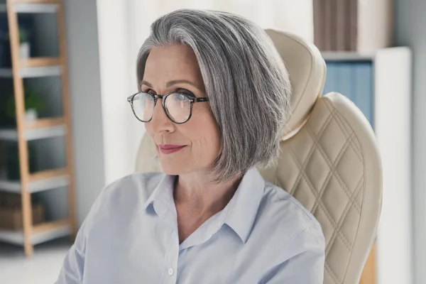 Portrait Calm Clever Aged Lady Attorney Sit Leather Chair Working — Stock Photo, Image