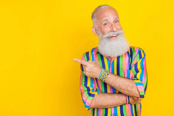 Portrait Cheerful Satisfied Handsome Old Man Long Beard Wear Colorful — Stock Photo, Image