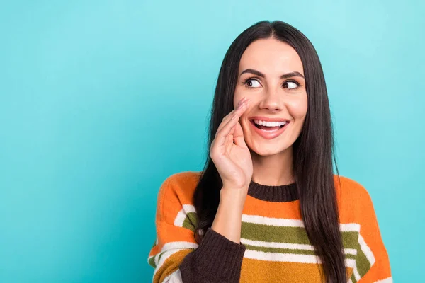 Photo Excited Funny Woman Wear Striped Sweater Arm Mouth Looking — Stockfoto