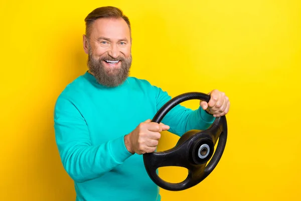 Photo Portrait Attractive Grandpa Hold Steering Wheel Toothy Smile Drive — Stockfoto