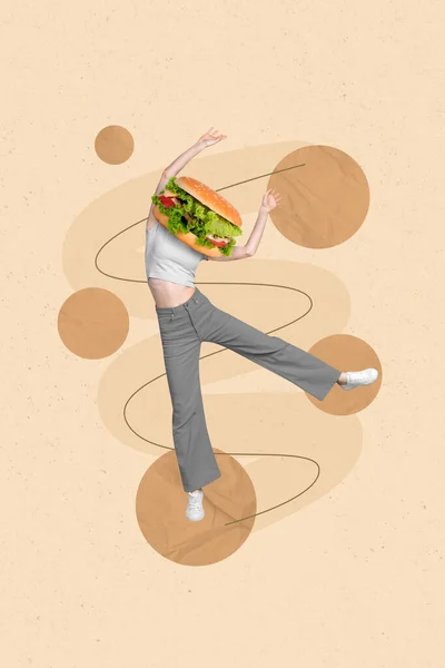 垂直写真広告レストランおいしい健康的なハンバーガーレタスサラダヘッドレスの女性はベージュの色の背景に隔離されたアメリカ料理を食べる — ストック写真
