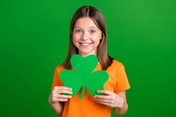 Portrait Sweet Lovely Schoolkid Toothy Smile Hands Hold Shamrock Luck — Stock Photo, Image