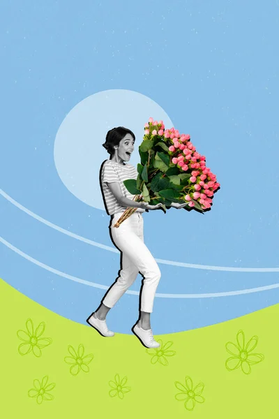 Sorrindo Alegrada Senhora Retorno Após Data Transportar Grandes Flores Frescas — Fotografia de Stock