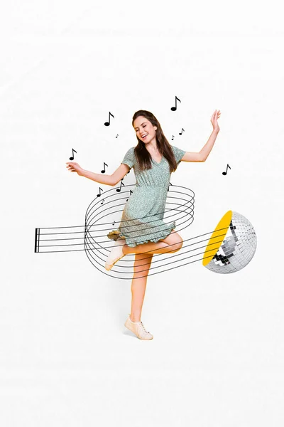 Lustige Vertikale Foto Collage Von Schönen Tanzenden Mädchen Umgeben Musikalische — Stockfoto