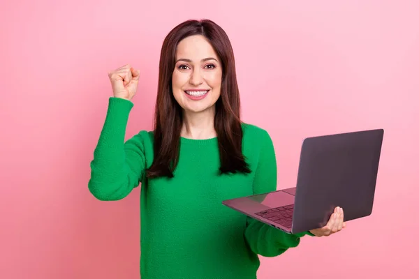 Photo Positive Lucky Lady Dressed Green Pullover Winning Game Modern — Stock Photo, Image