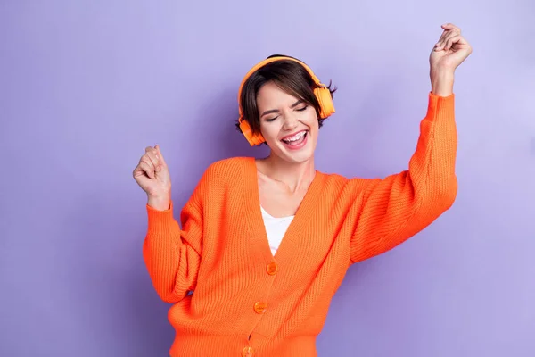 Foto Der Fröhlichen Positiven Dame Tragen Orange Trendige Kleidung Augen — Stockfoto