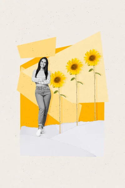 照片拼贴艺术最小的照片微笑的女士种植大向日葵孤立的背景 — 图库照片