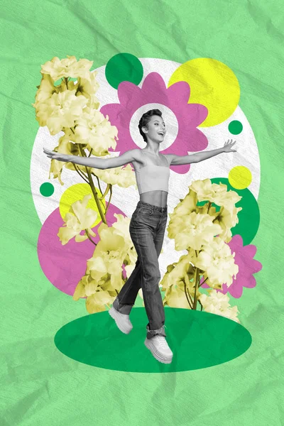 兴奋的黑白色伽玛女孩举手的垂直拼贴图像 在富有创意的背景下享受着新鲜的春花 — 图库照片