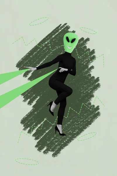 Collage Vertical Image Noir Blanc Couleurs Fille Vert Extraterrestre Tête — Photo