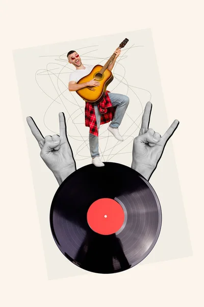 Criativa Cartaz Banner Modelo Colagem Homem Jovem Funky Tocando Guitarra — Fotografia de Stock