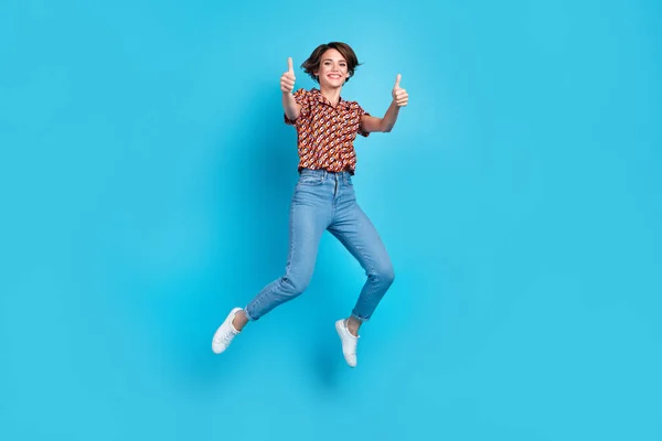 Full Body Portrait Carefree Cheerful Lady Jumping Demonstrate Thumb Isolated — Stock Photo, Image