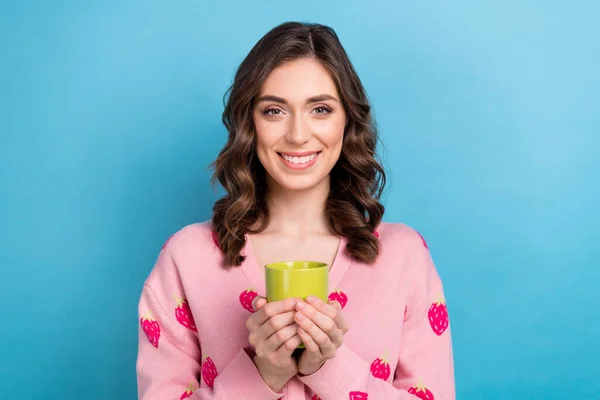 Photo Satisfied Positive Brunette Hair Lady Smiling Hold Cup Fresh — Stock Photo, Image