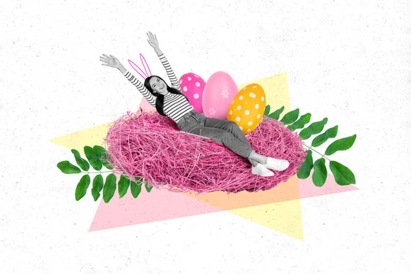 Cartoon Collage Saluti Giovane Divertente Ragazza Dipinta Orecchie Coniglio Sdraiato — Foto Stock