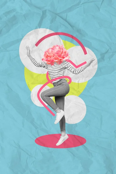 縦コラージュ写真の黒の白い色の女の子大きな新鮮な花代わりに頭ジャンプダンス孤立した絵の背景 — ストック写真