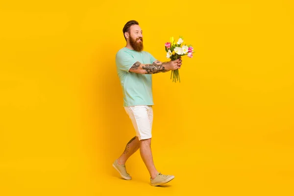 Full Size Profile Portrait Positive Masculine Man Hands Hold Fresh — Stock Photo, Image