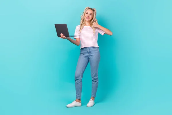 Full Size Photo Positive Nice Girl Use Netbook Demonstrate Thumb — Stock Photo, Image
