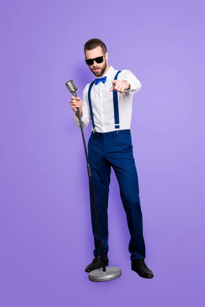 Full Size Fullbody Portrait Handsome Stylish Singer Blue Pants Suspenders — Stock Photo, Image