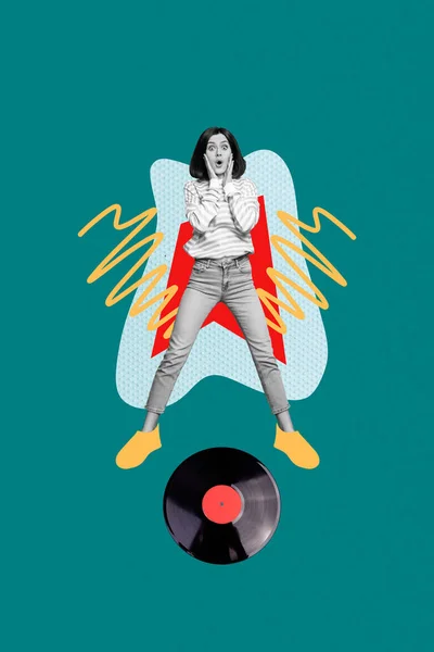 Vertikale Foto Collage Kunstwerk Von Schönen Beeindruckt Erstaunt Mädchen Musik — Stockfoto