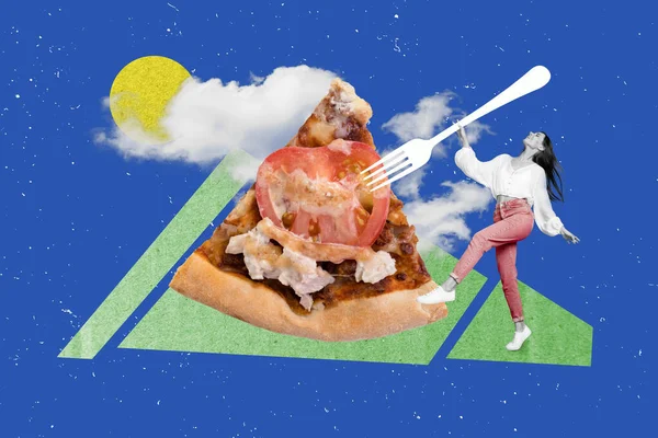 若い空腹の女性の写真創造的な比喩的なコラージュは 描かれた背景に隔離された自家製のイタリアのペパロニピザを食べるフォークを保持 — ストック写真