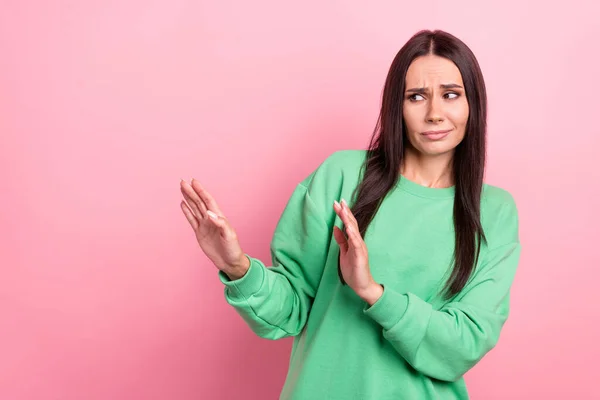 Photo Young Stressed Woman Brunette Hair Wear Green Sweatshirt Hands — Stock Photo, Image
