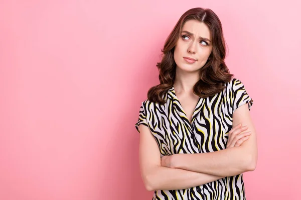 Photo Serious Unhappy Dissatisfied Influencer Lady Crossed Arms Wear Zebra — Stock Photo, Image