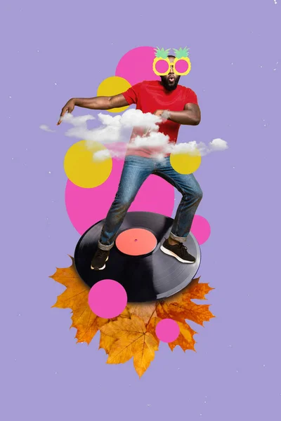 独家杂志图片素描拼贴图片时髦滑稽的家伙身穿水果眼镜跳舞乙烯板隔离的绘画背景 — 图库照片