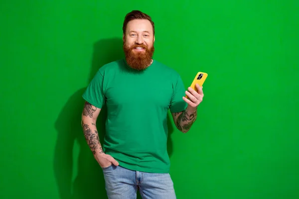 Retrato Homem Groomed Brutal Com Barba Vermelha Desgaste Moderno Shirt — Fotografia de Stock