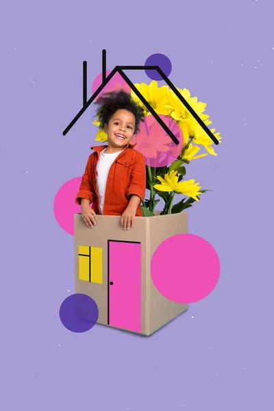 創造的な紫色の3Dコラージュアートワーク幸せな陽気な子供のイメージ紙の箱は 頭の夢の家の下に屋根を描いた — ストック写真