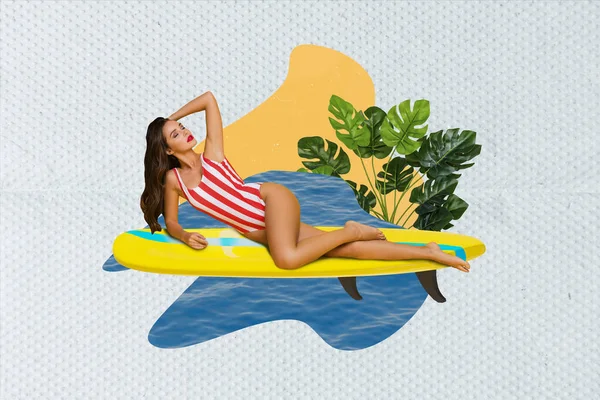 Bikini Giyen Parlak Çekici Genç Kızın Kolajı Sörf Tahtası Güneşlenen — Stok fotoğraf