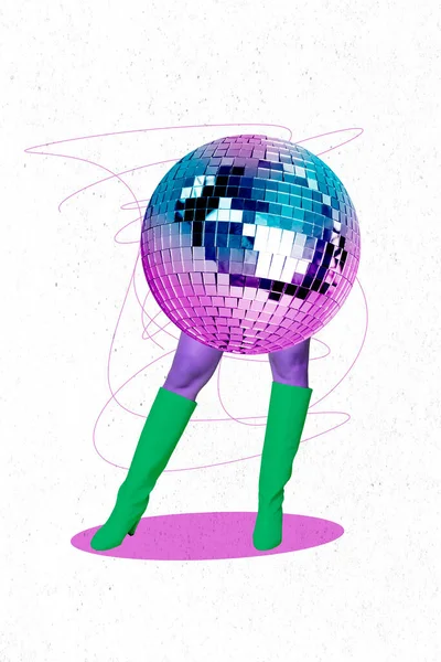 Resim Kolajı Disko Topu Yürüyen Kadın Bacakları Çizme Giyerek Yaratıcı — Stok fotoğraf