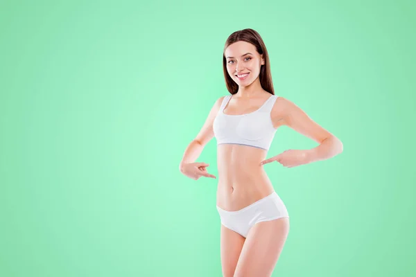 Muotokuva Iloinen Ohut Nainen Valkoinen Puuvilla Alusvaatteet Bikinit Eristetty Valkoisella — kuvapankkivalokuva