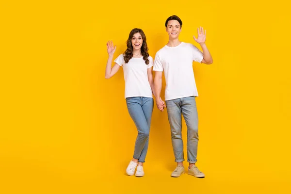 Full Length Photo Pretty Excited Couple Wear White Shirts Waving — Stock Photo, Image