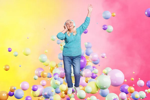 Creatieve Psychedelische Template Collage Van Oudere Vrouw Vieren Evenement Dansen — Stockfoto