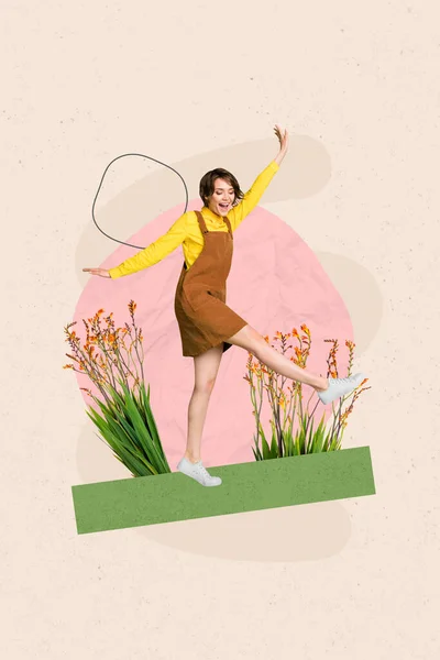 笑顔興奮した女性の写真漫画のコラージュ花の庭を歩く孤立した創造的な背景 — ストック写真