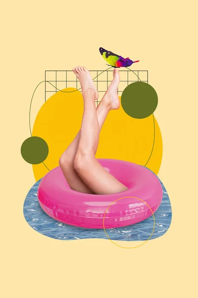 高校学生暑期游泳池派对艺术作品腿向上挺起 享受凉爽的海滨自然飞舞蝴蝶与黄色背景隔离的乐趣 — 图库照片