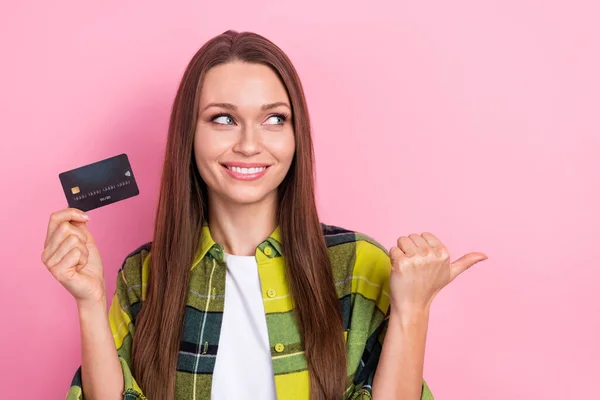 Photo Positive Nice Lady Toothy Smile Hold Debit Card Look — Stock Photo, Image