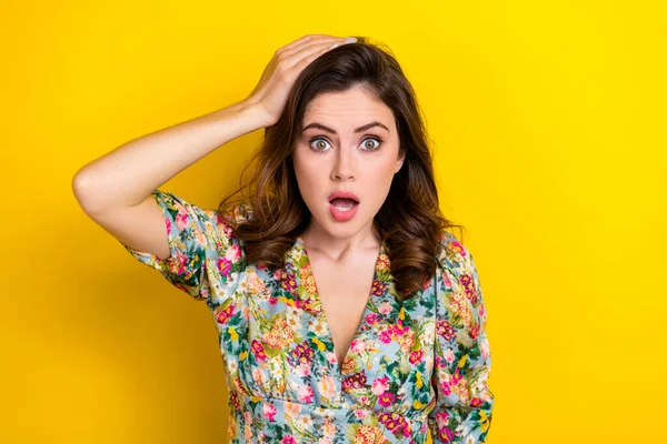 Photo Funky Shocked Woman Dressed Vintage Flower Print Blouse Open — Stock Photo, Image